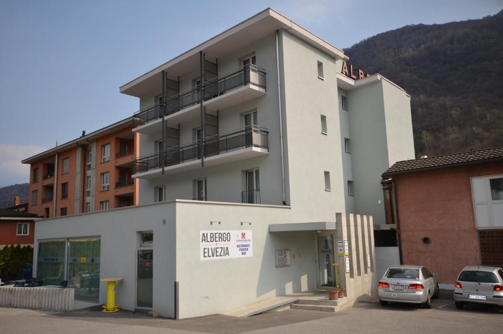 Hotel Elvezia 3*